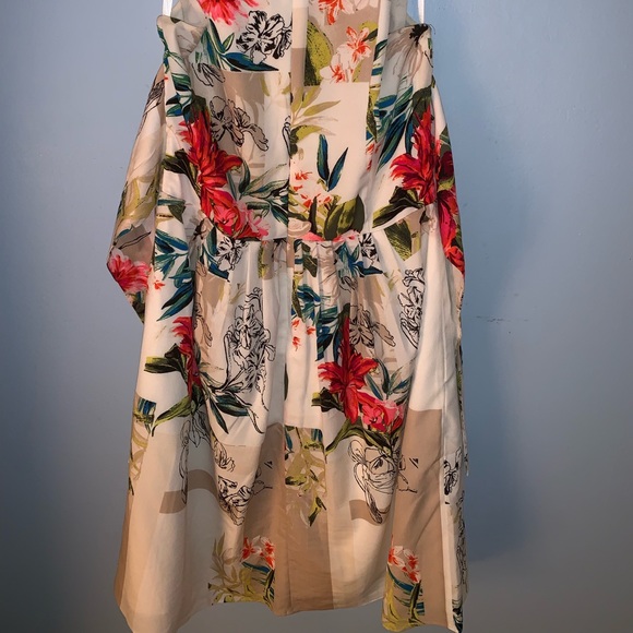 White House | Black Market Floral Dress, Size 00 - Picture 3 of 5